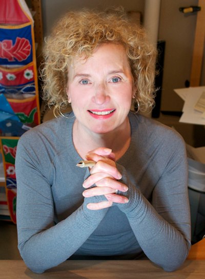 578880_102747586542447_1173018000_n